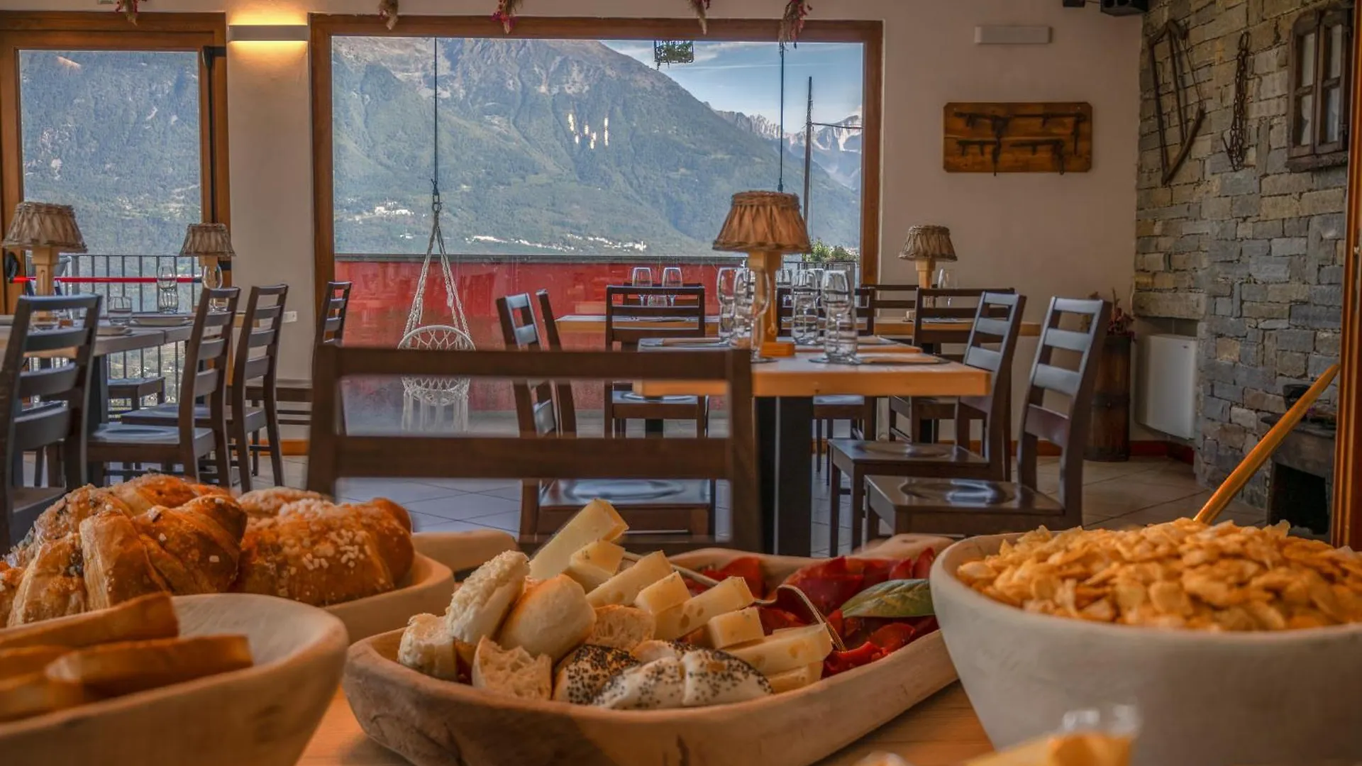 Una Finestra Sulle Alpi Hotel Bema 2*,  Italy