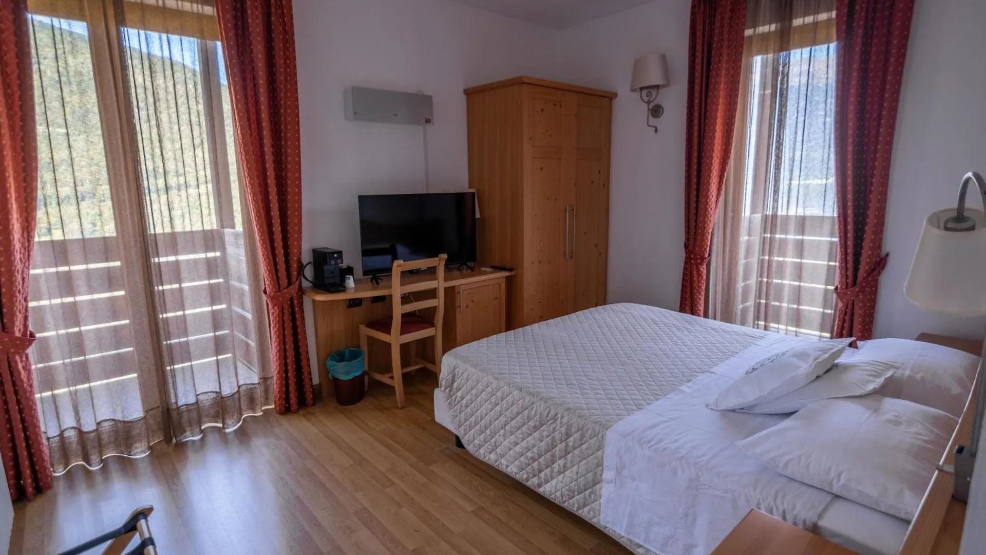** Hotel Una Finestra Sulle Alpi Bema Italien